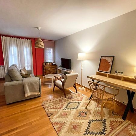 Apartamento Familiar En El Centro De Benasque Con Terraza Eksteriør billede