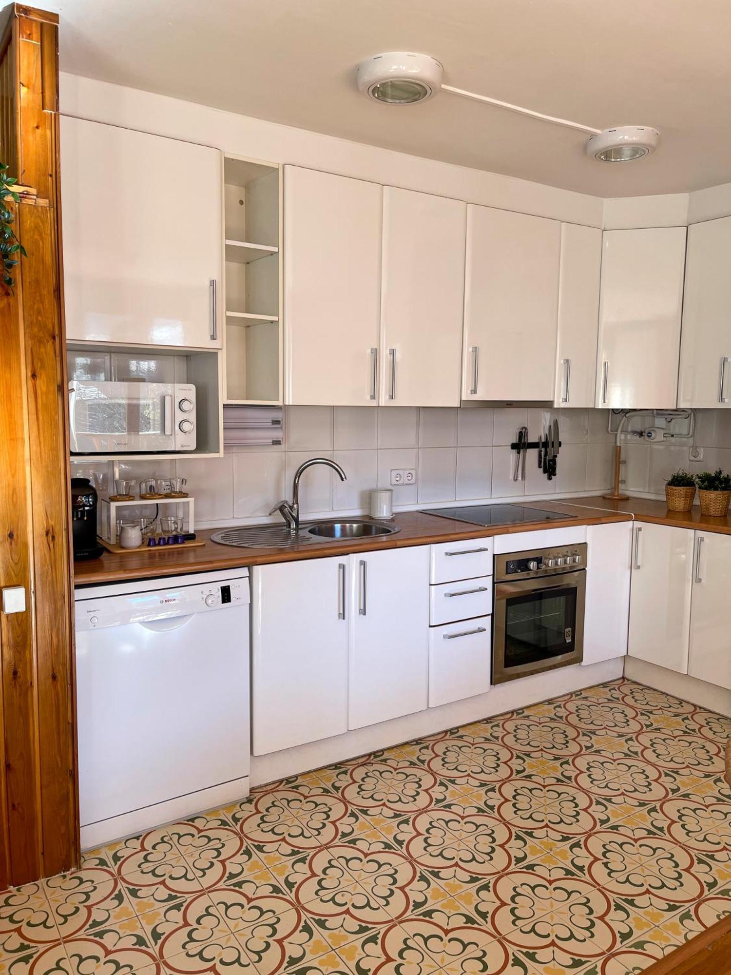 Apartamento Familiar En El Centro De Benasque Con Terraza Eksteriør billede