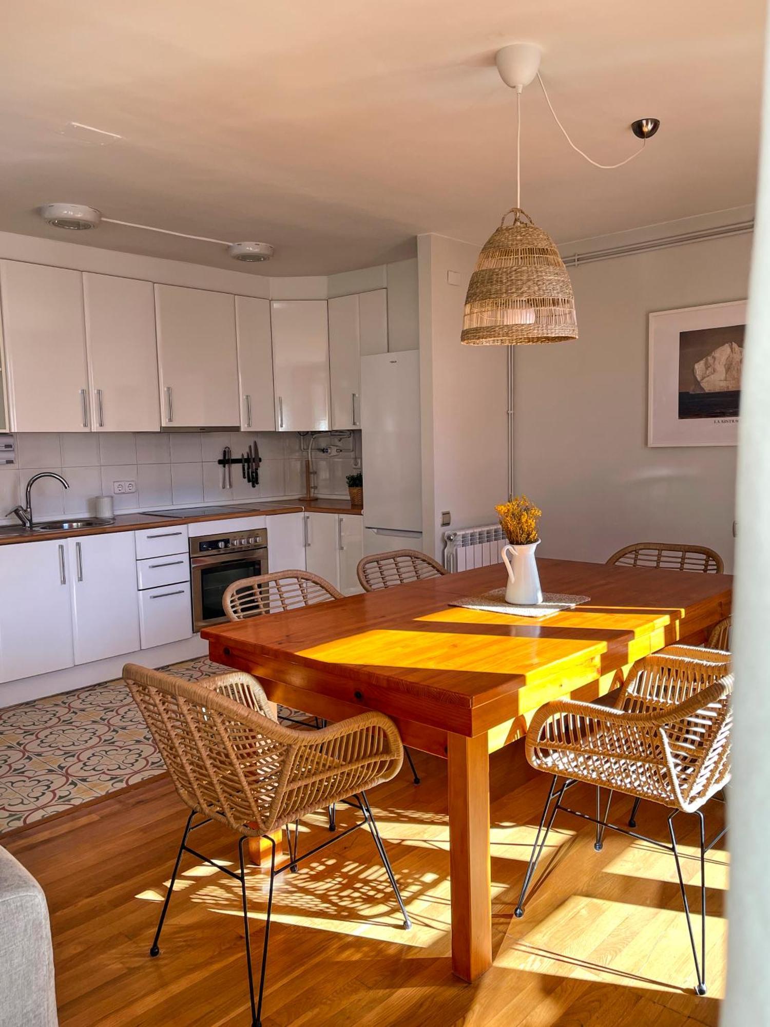 Apartamento Familiar En El Centro De Benasque Con Terraza Eksteriør billede